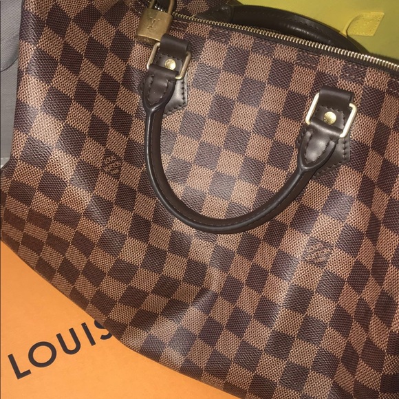 Louis Vuitton Handbags - Louis Vuitton speedy 35